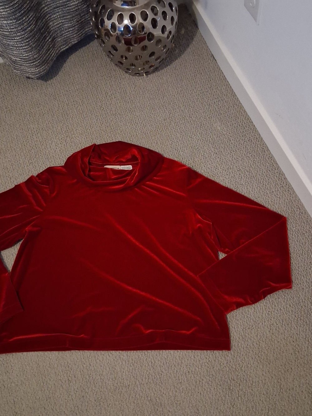 Jaclyn Smith Red Velvet Long-Sleeve Mock Neck Top